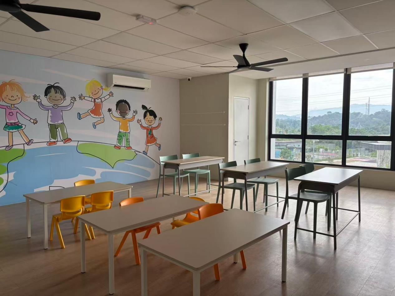 Lexel International School