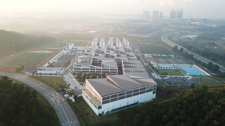 Raffles American School
